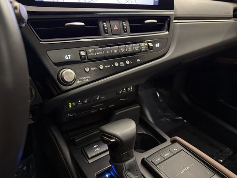 Certified 2022 Lexus ES 350 w/ Premium Package FWD image 23