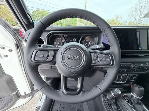 New 2026 Jeep Gladiator Sport image 15