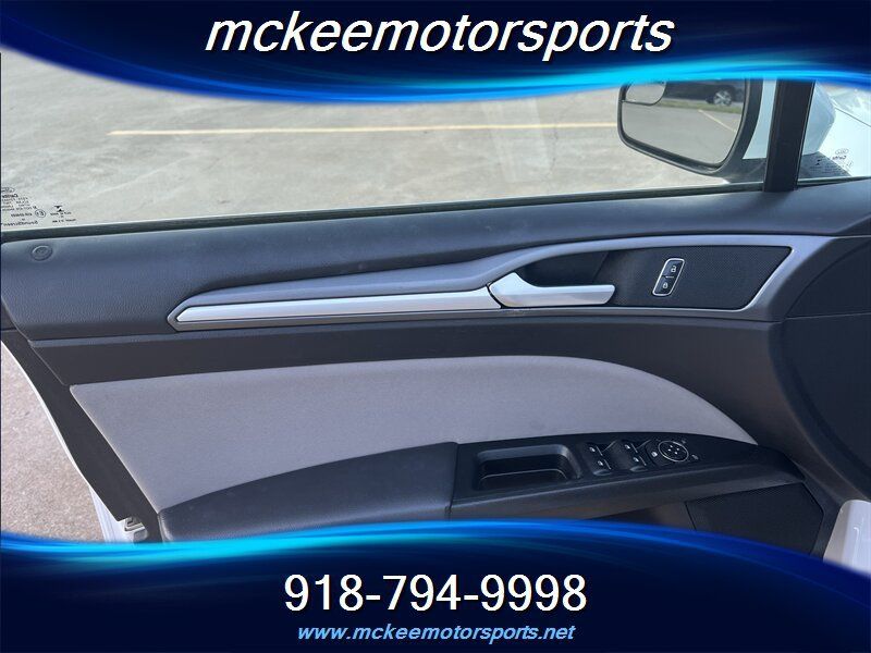 Used 2016 Ford Fusion S FWD image 9