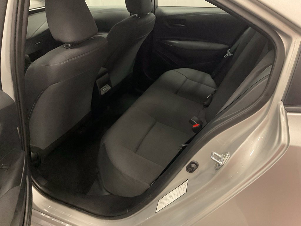 Used 2025 Toyota Corolla LE FWD image 32
