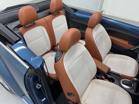 Used 2017 Volkswagen Beetle 1.8T Classic image 18