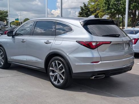 Used 2023 Acura MDX w/ Technology Package FWD image 4