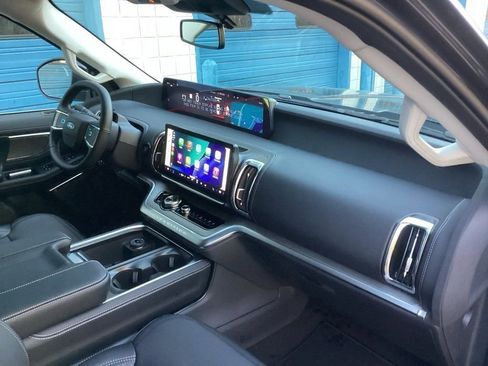 New 2026 Ford Expedition Platinum w/ Driver's Package AWD/4WD image 36
