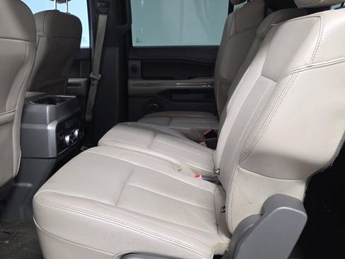 Used 2019 Ford Expedition Max XLT w/ Equipment Group 202A AWD/4WD image 11