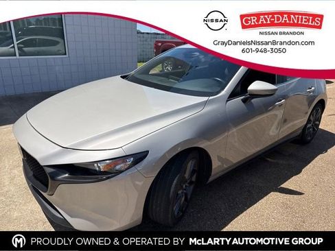 Used 2024 MAZDA MAZDA3 s FWD image 1