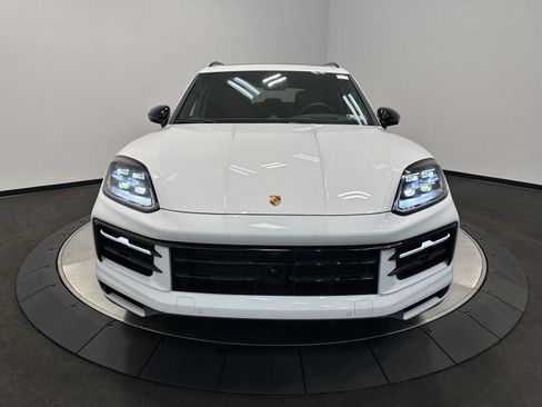 Certified 2026 Porsche Cayenne S AWD/4WD image 10