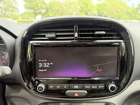 Certified 2022 Kia Soul GT-Line FWD image 17