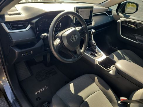 Used 2024 Toyota RAV4 XLE FWD image 19