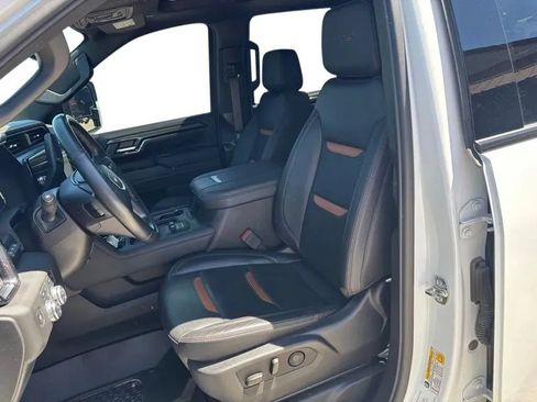 Used 2025 GMC Sierra 2500 AT4 w/ AT4 Premium Plus Package AWD/4WD image 24