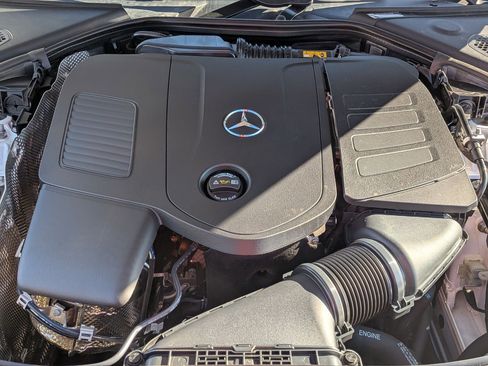 Certified 2024 Mercedes-Benz E 350 4MATIC Sedan image 40