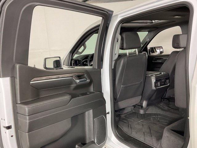 Used 2023 Chevrolet Silverado 1500 LTZ w/ LTZ Premium Package AWD/4WD image 33