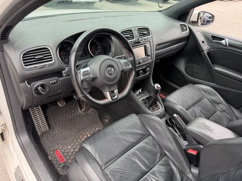 Used 2014 Volkswagen GTI Wolfsburg Edition FWD image 23