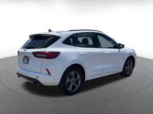 Used 2023 Ford Escape ST-Line image 14