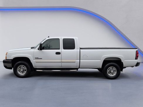 Used 2007 Chevrolet Silverado 2500 LT w/ Heavy-Duty Power Package image 12