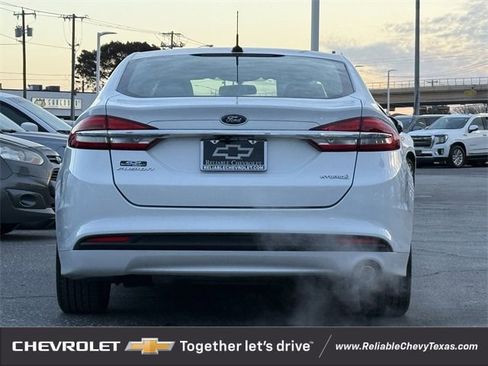 Used 2018 Ford Fusion S image 6