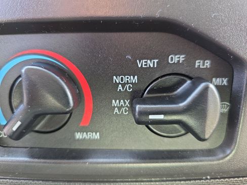 Used 2013 Ford E-250 and Econoline 250 E-250 w/ PWR Group image 24