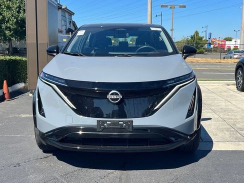 Used 2024 Nissan Ariya AWD image 4