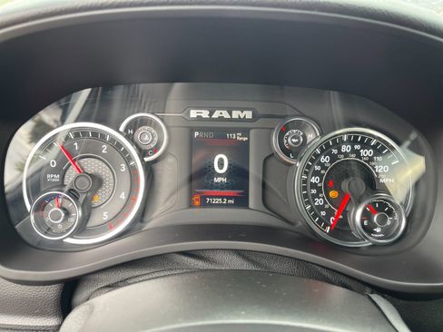 Used 2024 RAM 2500 Big Horn AWD/4WD image 27