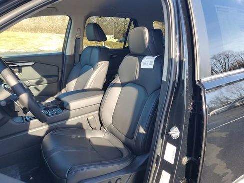 New 2025 Honda Pilot EX-L image 19