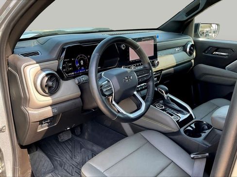Used 2024 Chevrolet Colorado ZR2 w/ ZR2 Convenience Package III AWD/4WD image 17
