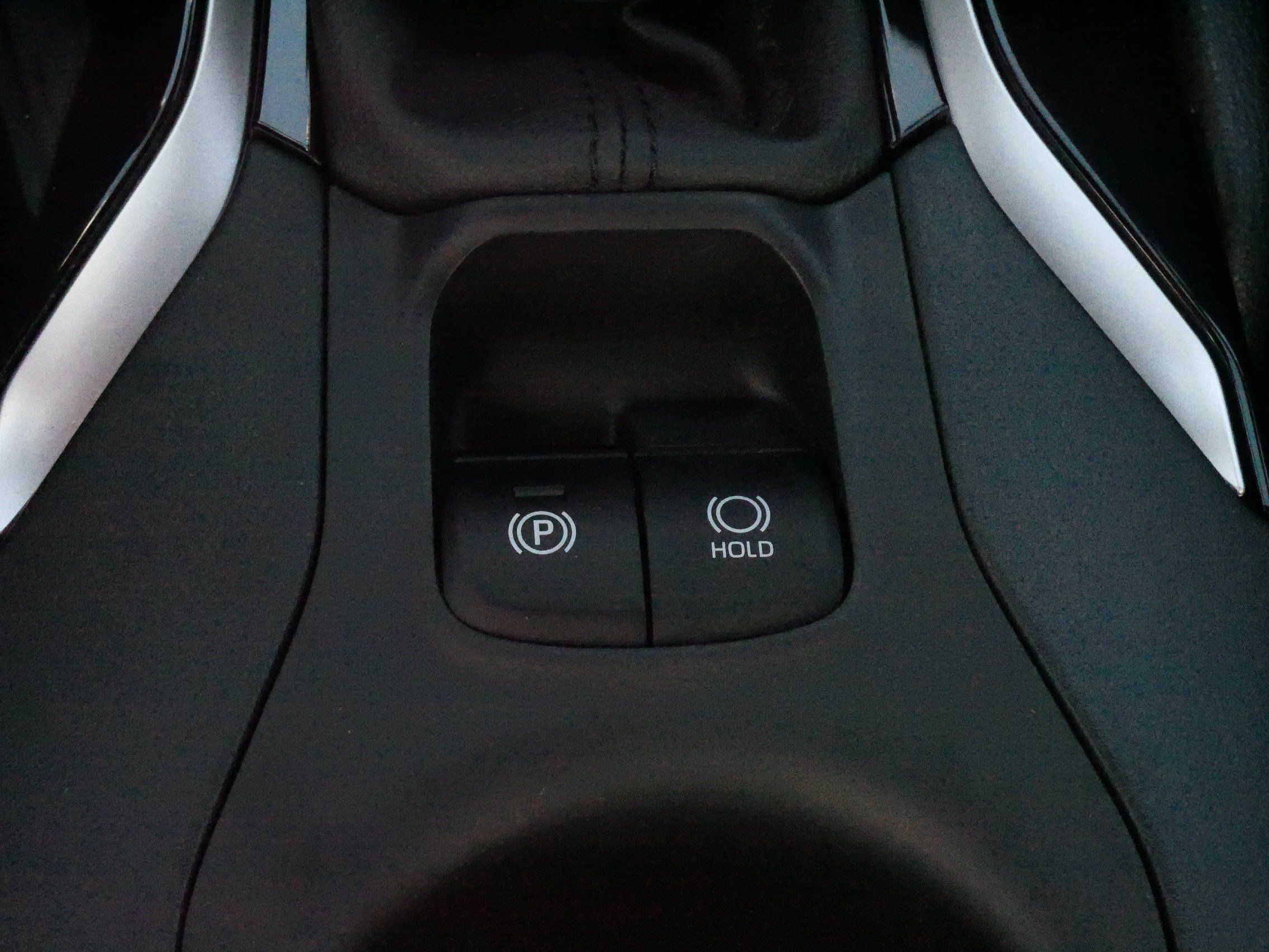 Certified 2024 Toyota Corolla Cross AWD Hybrid image 28