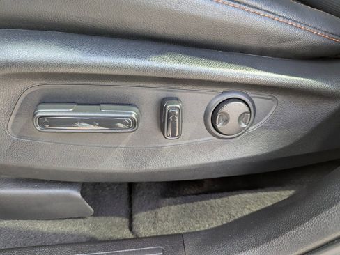 Used 2025 Honda CR-V Sport Touring image 18