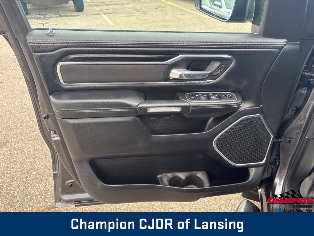 Used 2023 RAM 1500 Laramie AWD/4WD image 16