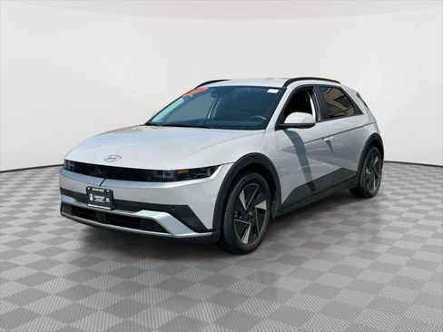 Used 2025 Hyundai Ioniq 5 SEL AWD/4WD image 7
