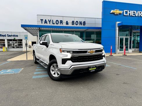 Used 2023 Chevrolet Silverado 1500 LT image 1