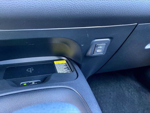 Certified 2025 Toyota Corolla LE image 30