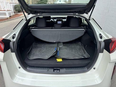 Used 2020 Toyota Prius Prime LE image 12