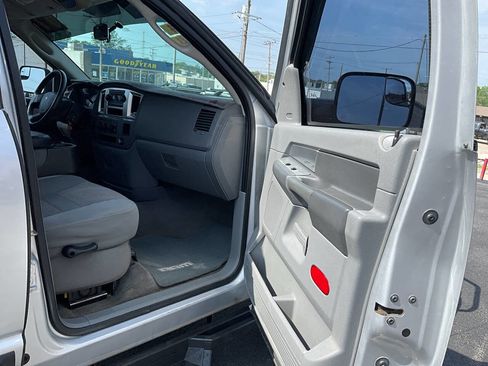 Used 2007 Dodge Ram 3500 Truck SLT image 29