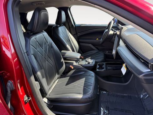 Used 2023 Ford Mustang Mach-E Select RWD image 19