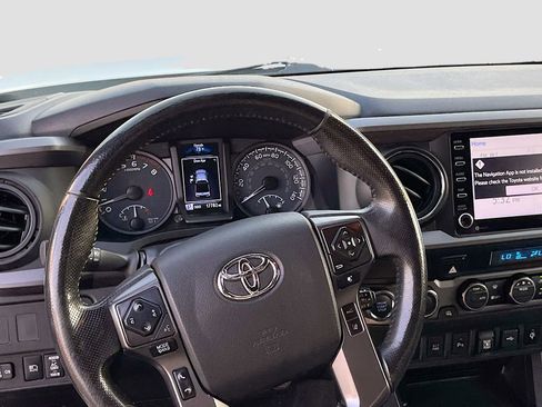 Used 2021 Toyota Tacoma TRD Off-Road w/ Technology Package image 21