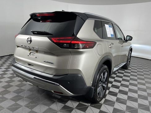 Used 2021 Nissan Rogue Platinum FWD image 8