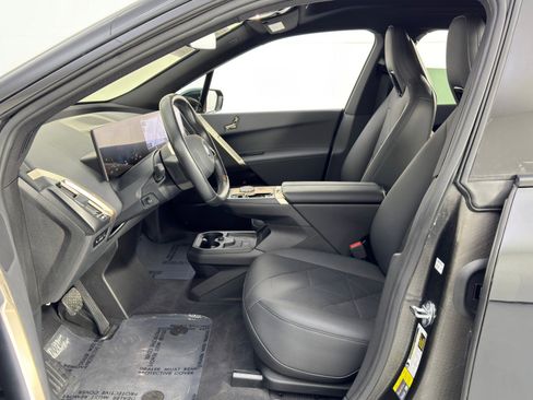 Used 2022 BMW iX xDrive50 w/ Sport Package image 16
