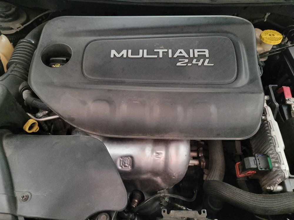 Used 2014 Jeep Cherokee Latitude w/ Cold Weather Group AWD/4WD image 30