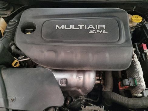 Used 2014 Jeep Cherokee Latitude w/ Cold Weather Group AWD/4WD image 30