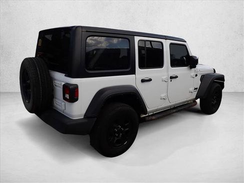 Used 2022 Jeep Wrangler Unlimited Sport AWD/4WD image 3