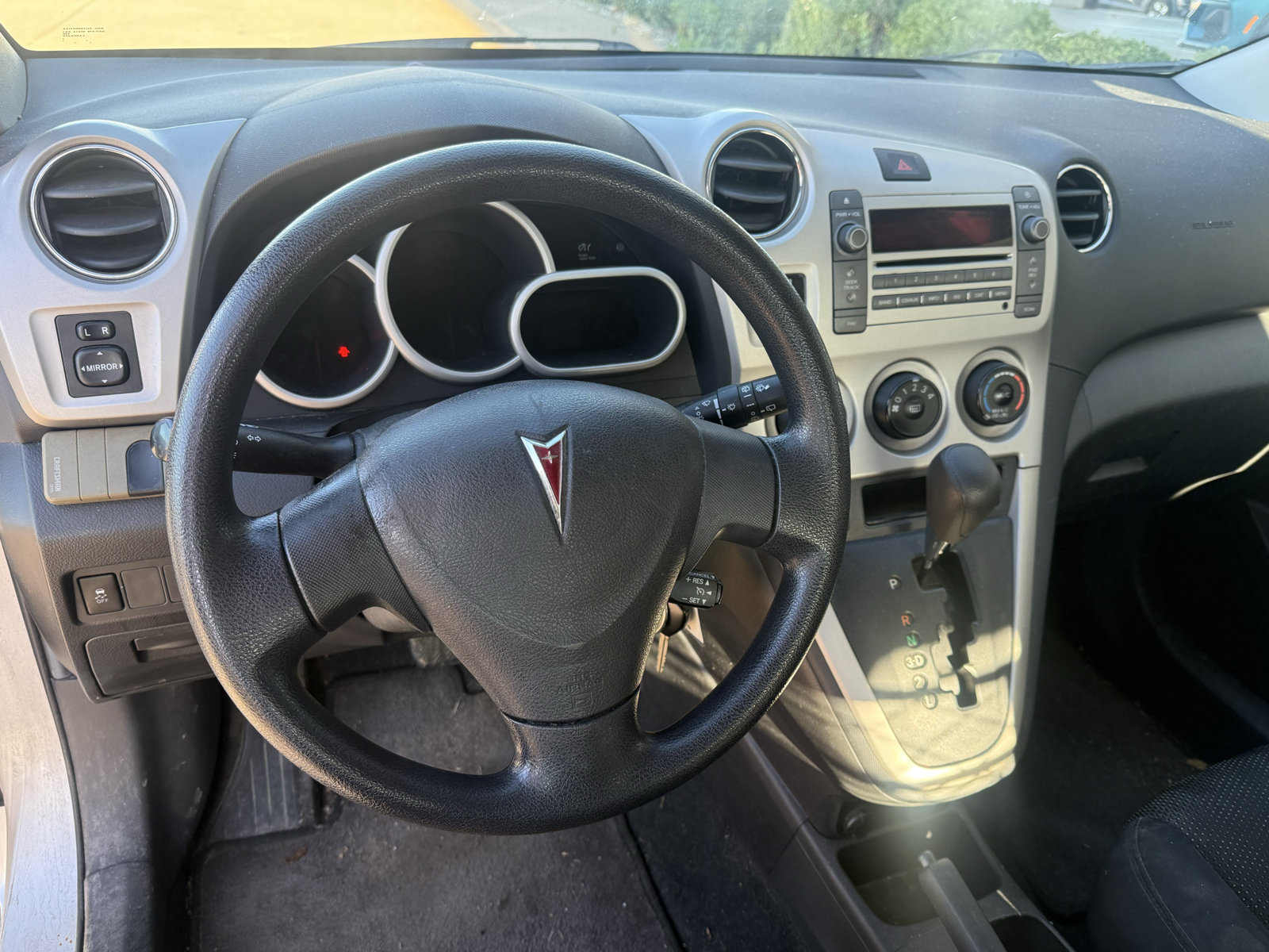 Used 2009 Pontiac Vibe AWD w/ Preferred Package image 9