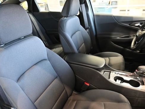 Used 2024 Chevrolet Malibu RS w/ LPO, Floor Liner Package FWD image 8