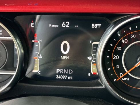 Used 2023 Jeep Gladiator Rubicon w/ Cold Weather Group AWD/4WD image 21