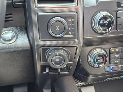 Used 2019 Ford F150 Raptor w/ Equipment Group 802A Luxury AWD/4WD image 24