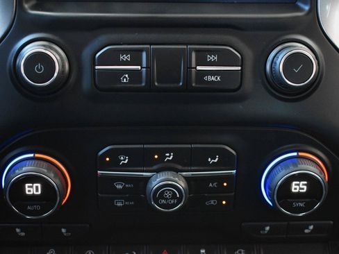 Used 2019 Chevrolet Silverado 1500 RST w/ All-Star Edition AWD/4WD image 10