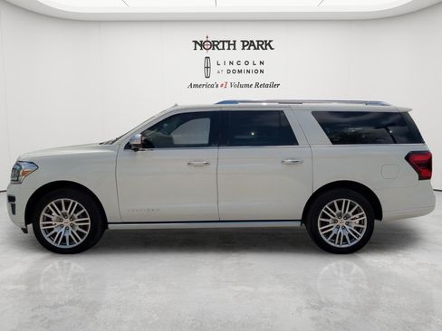 Used 2023 Ford Expedition Max Platinum AWD/4WD image 2