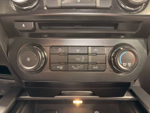 Used 2016 Ford F150 XLT w/ Equipment Group 301A Mid image 44