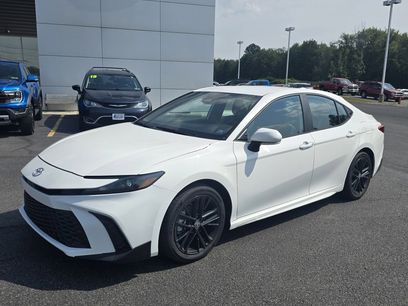 Used 2025 Toyota Camry SE w/ Convenience Package