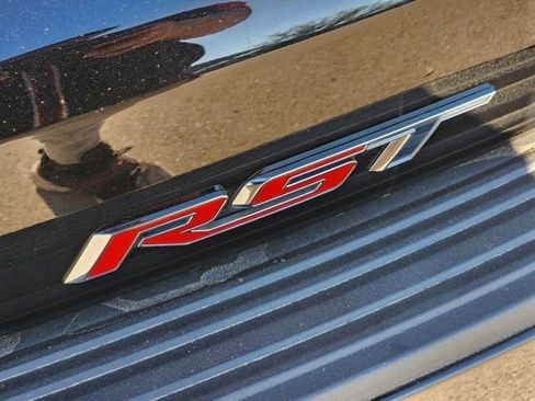 Used 2025 Chevrolet Suburban RST w/ Comfort Package image 10