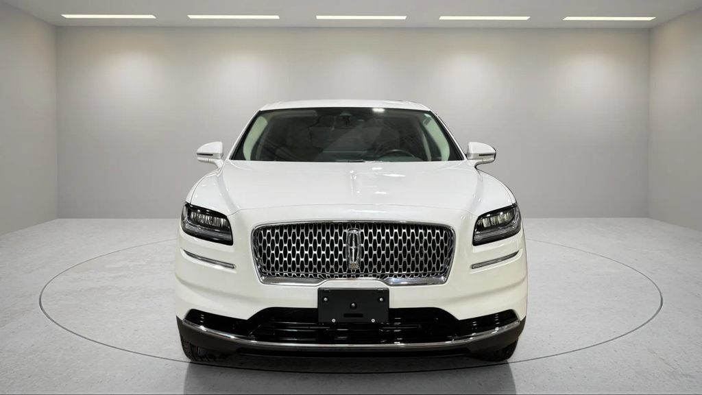 Certified 2022 Lincoln Nautilus FWD image 16
