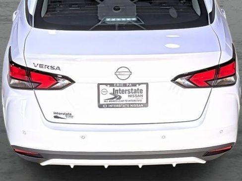 Used 2025 Nissan Versa SV w/ Trunk Package FWD image 12